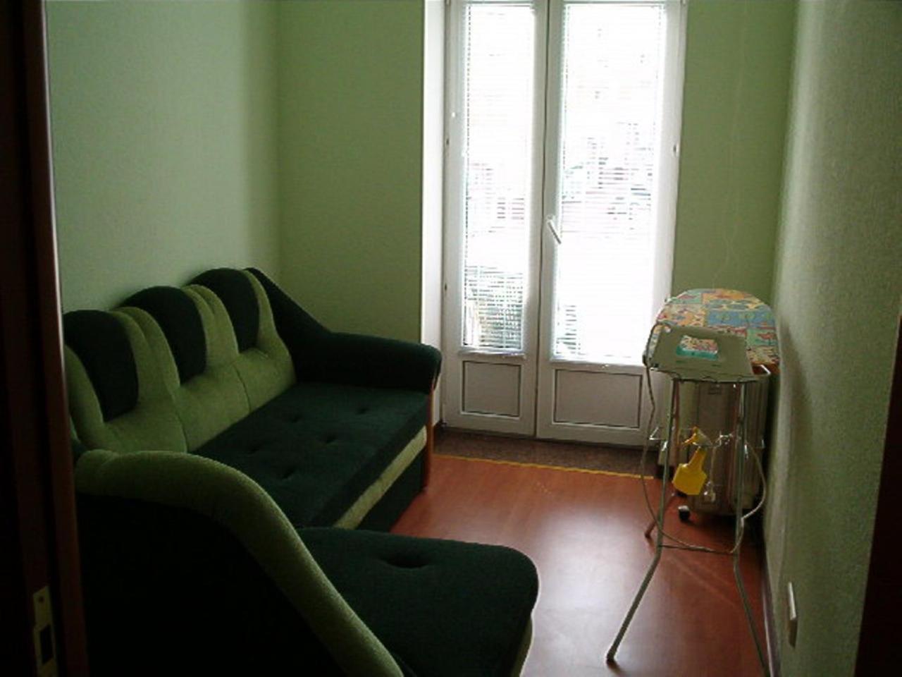 Near Khreshchatyk-absolut Apartment *